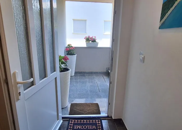 Belisima Delux - One Bedroom With Sea View Apartman *