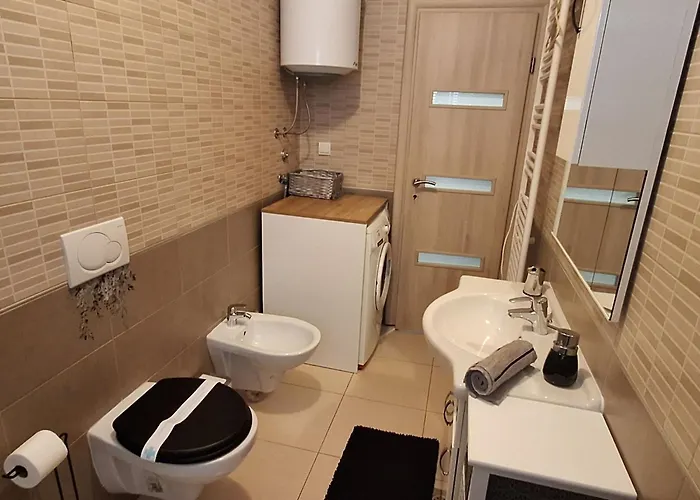 Belisima Delux - One Bedroom With Sea View Apartman Rab Town